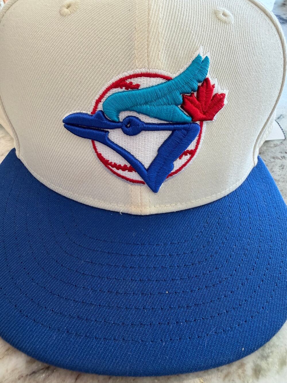 New Era 59FIFTY Toronto Blue Jays Sz 8 White Blue MLB Cap Cooperstown Collection
